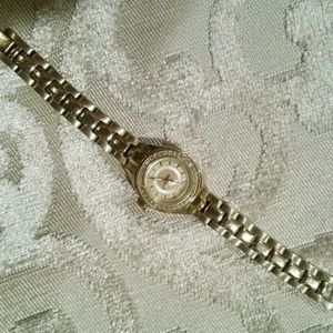 DKNY gold watch (ladies)